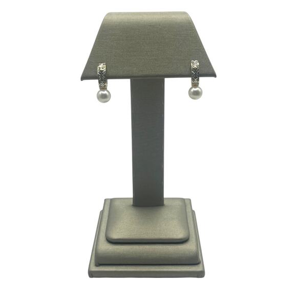 14K Yellow Gold Mini Pearl Hoop Earrings (13558) - Picture 8 of 9